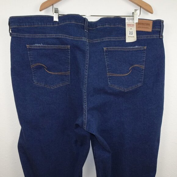 Levi Strauss Signature Jeans Women's Plus Size 28 Blue Stretch Denim Straight - Picture 5 of 10